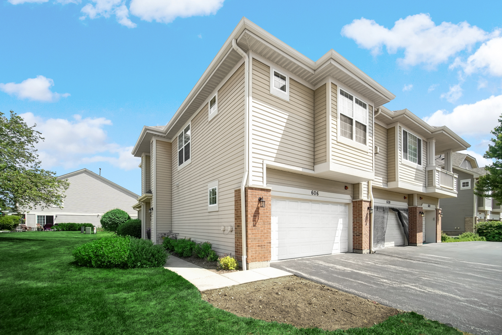 606 Scott Court