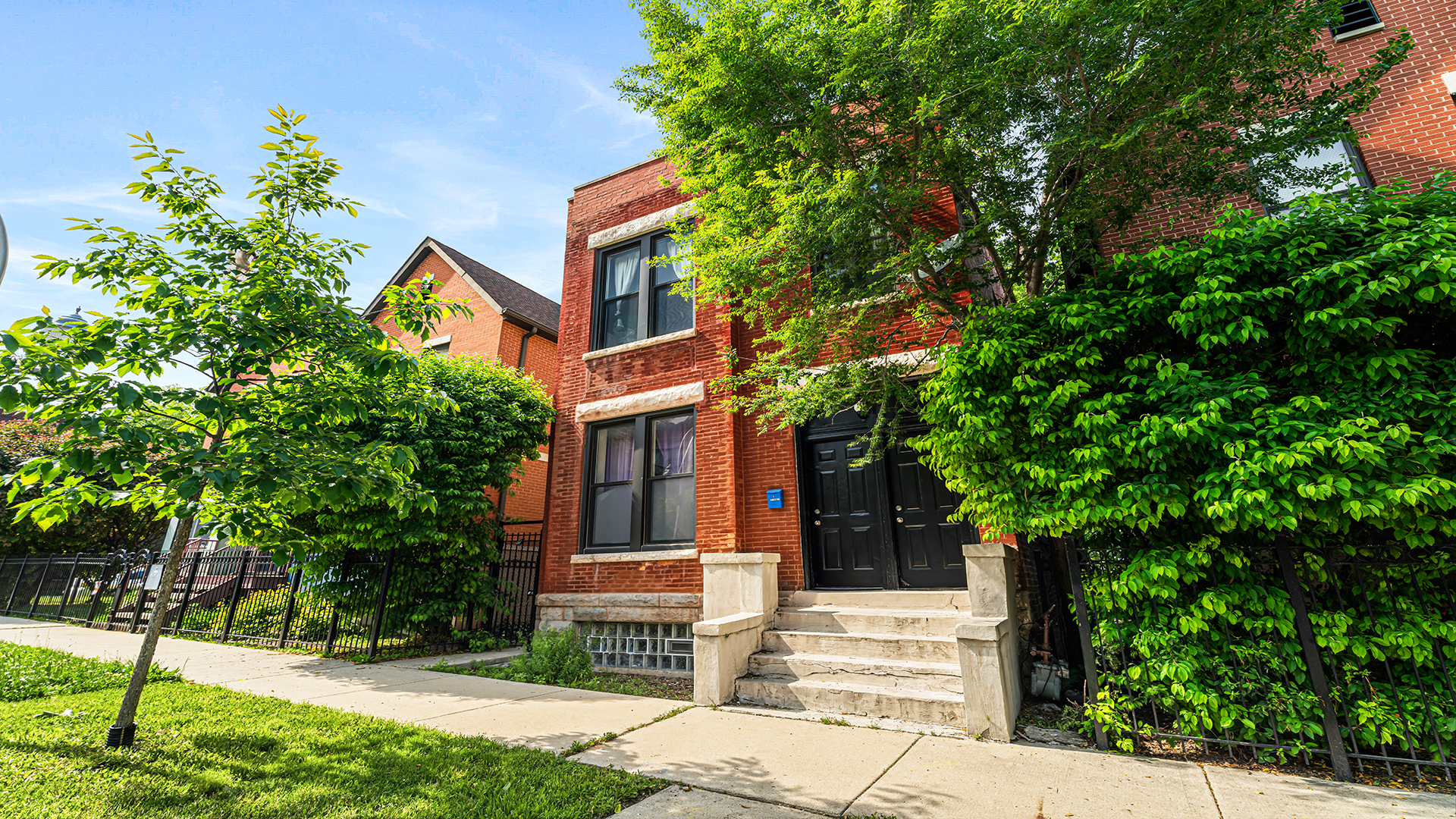 3118 Huron Street