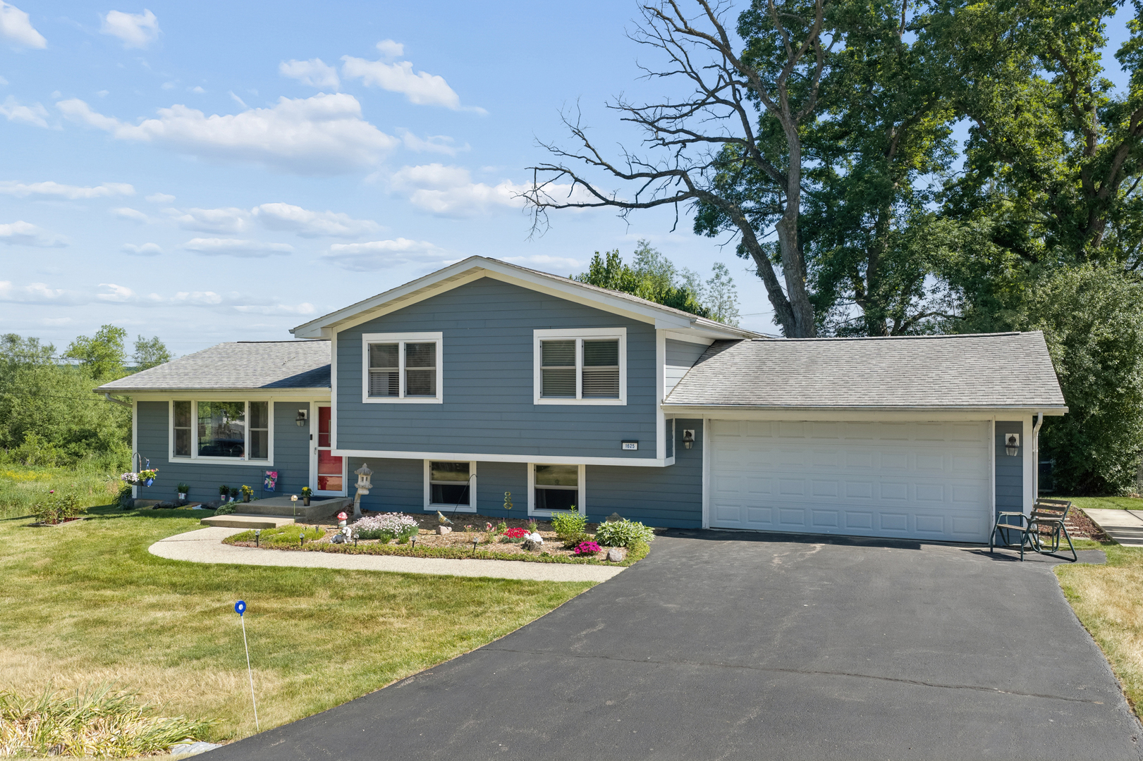 1625 Swallow Road