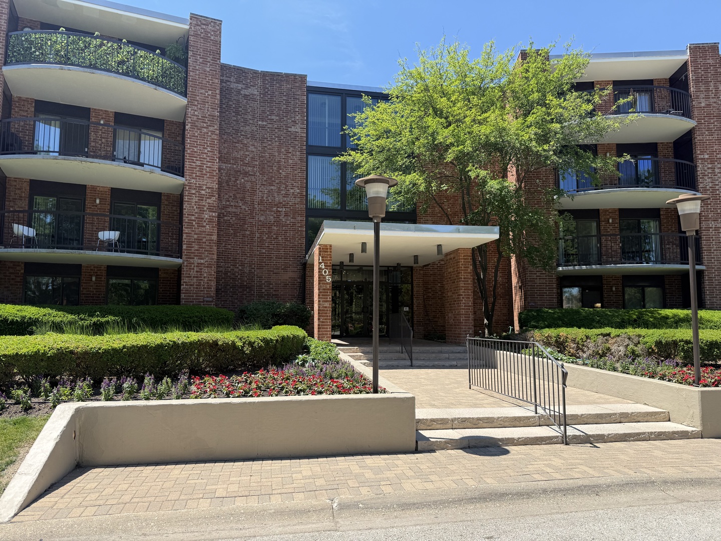 1405 Central Road