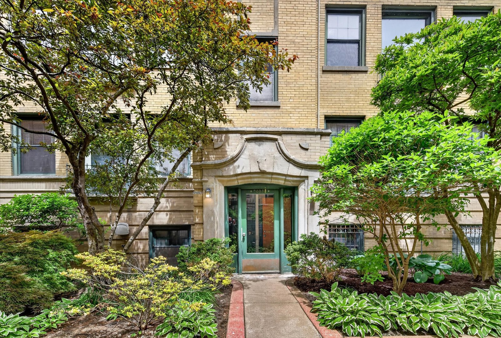 7033 Sheridan Road