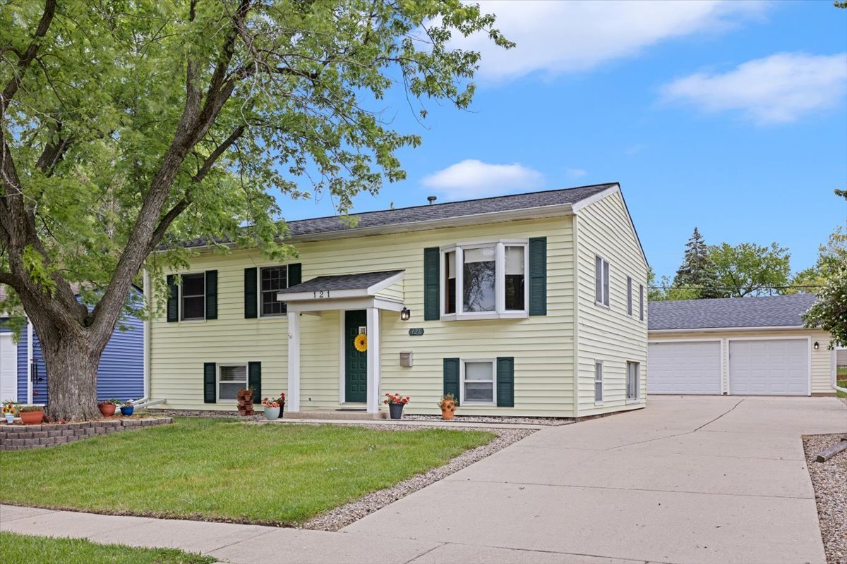 121 Seton Place