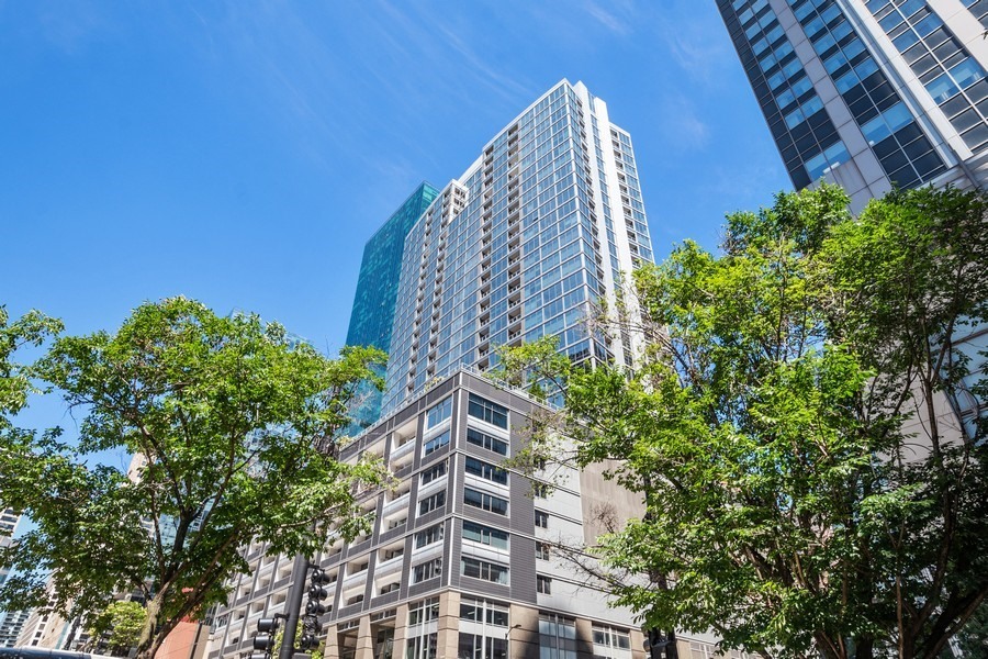 240 Illinois Street