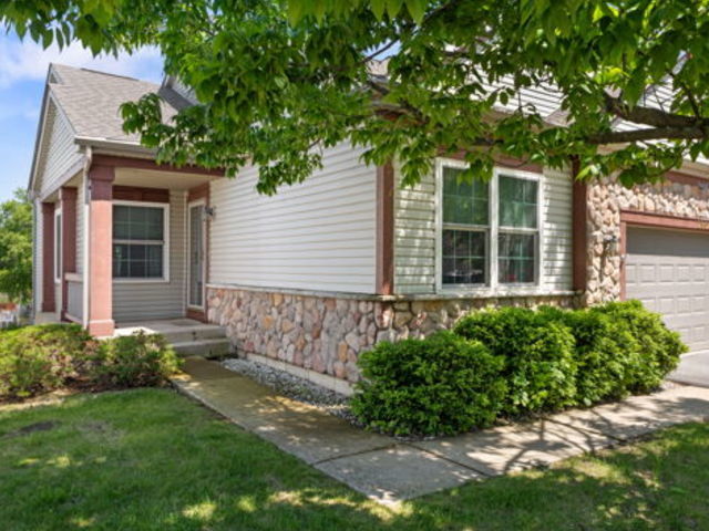 2502 Paradise Circle