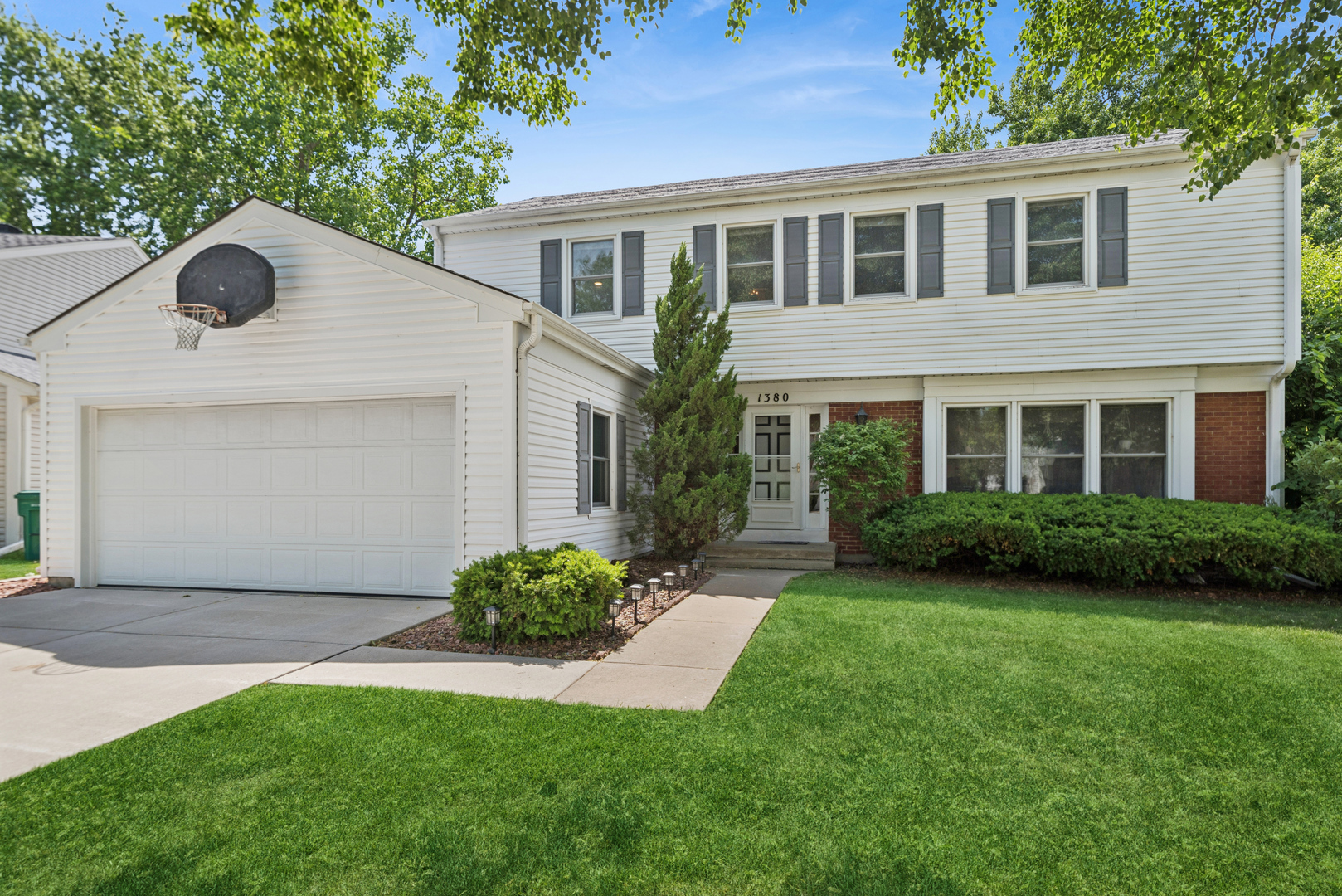 1380 Logsdon Lane