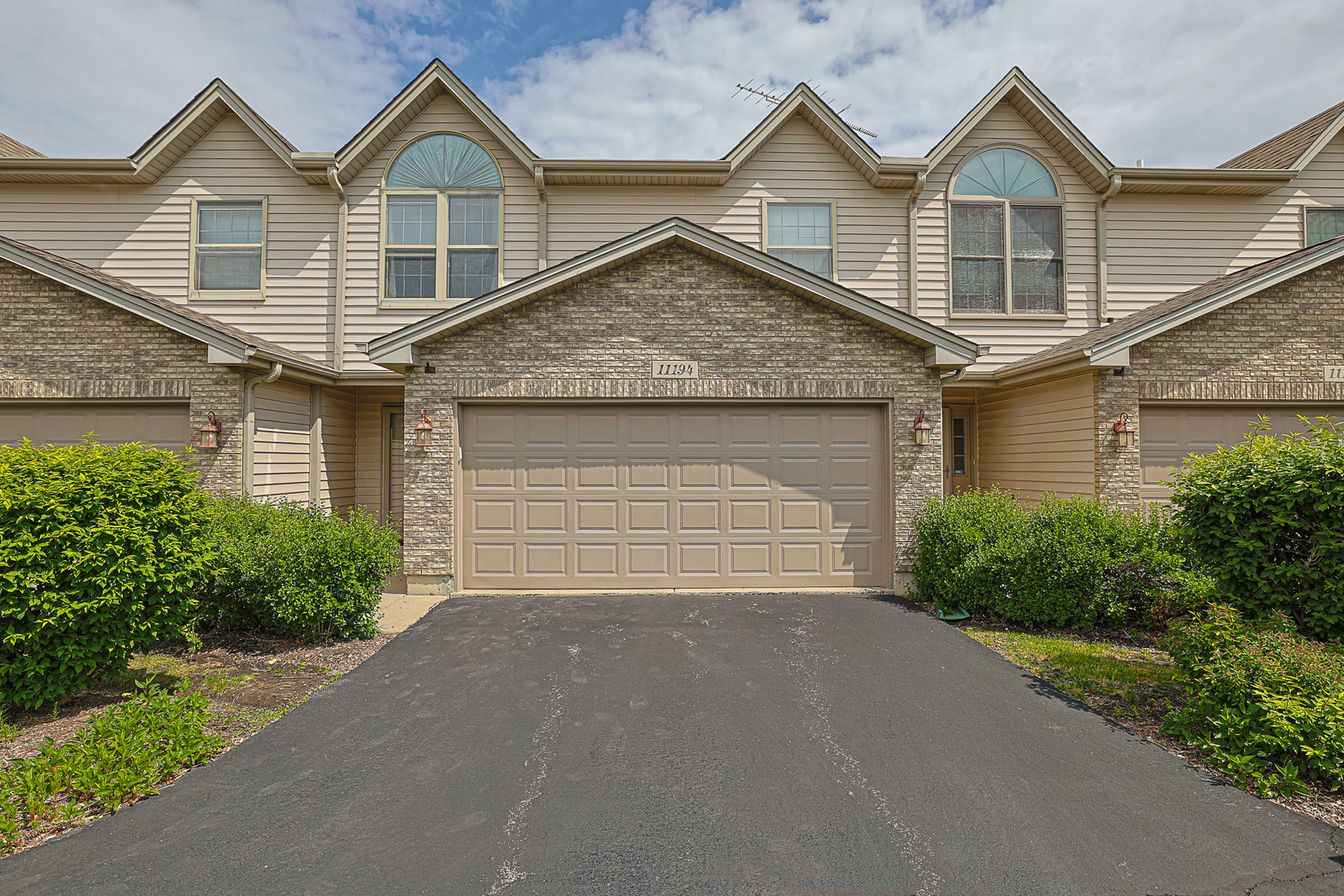 11194 Algonquin Road