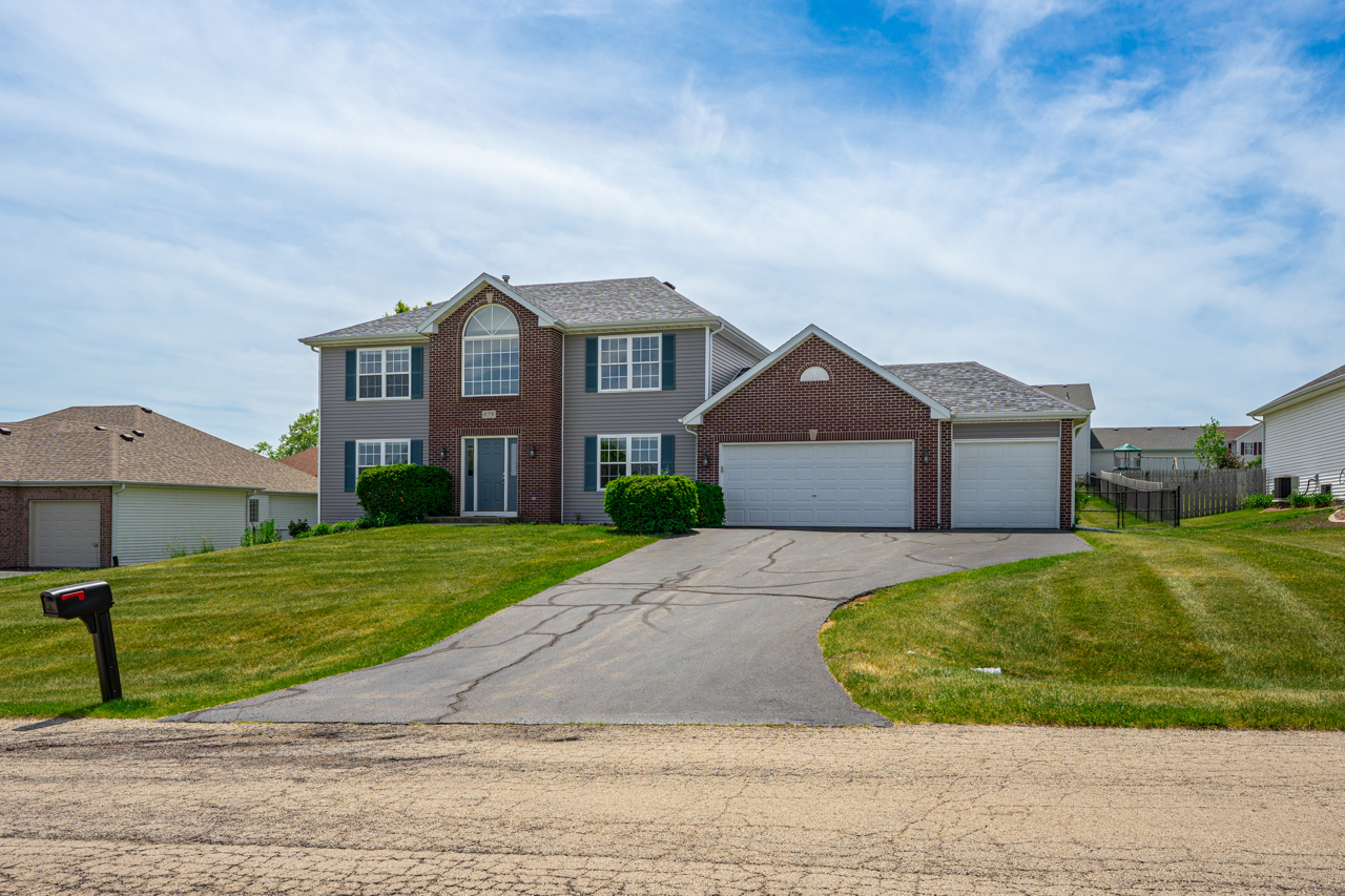 676 ELBERON Way