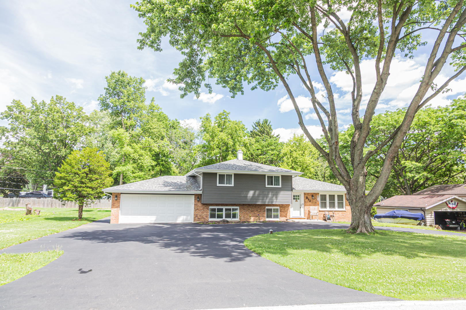 4N211 AVARD Road