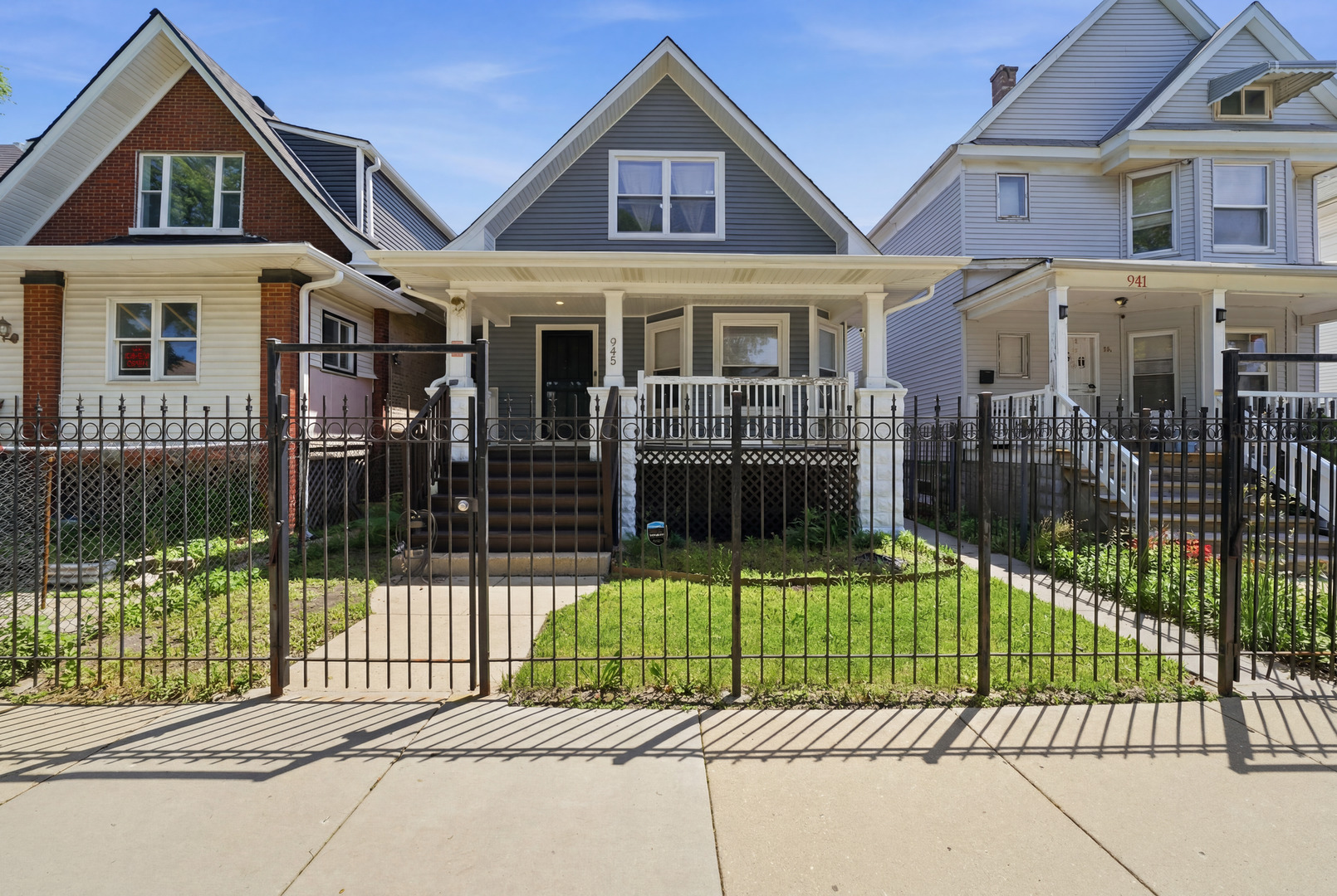 945 Lawler Avenue