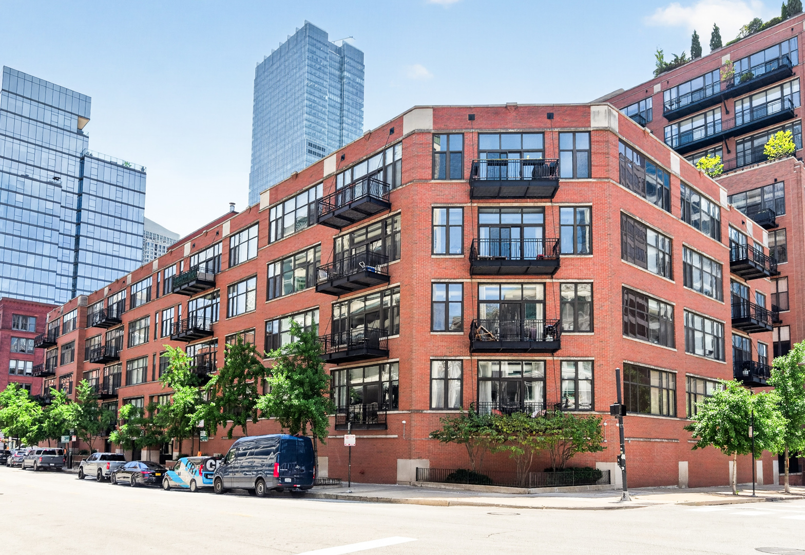 333 HUBBARD Street