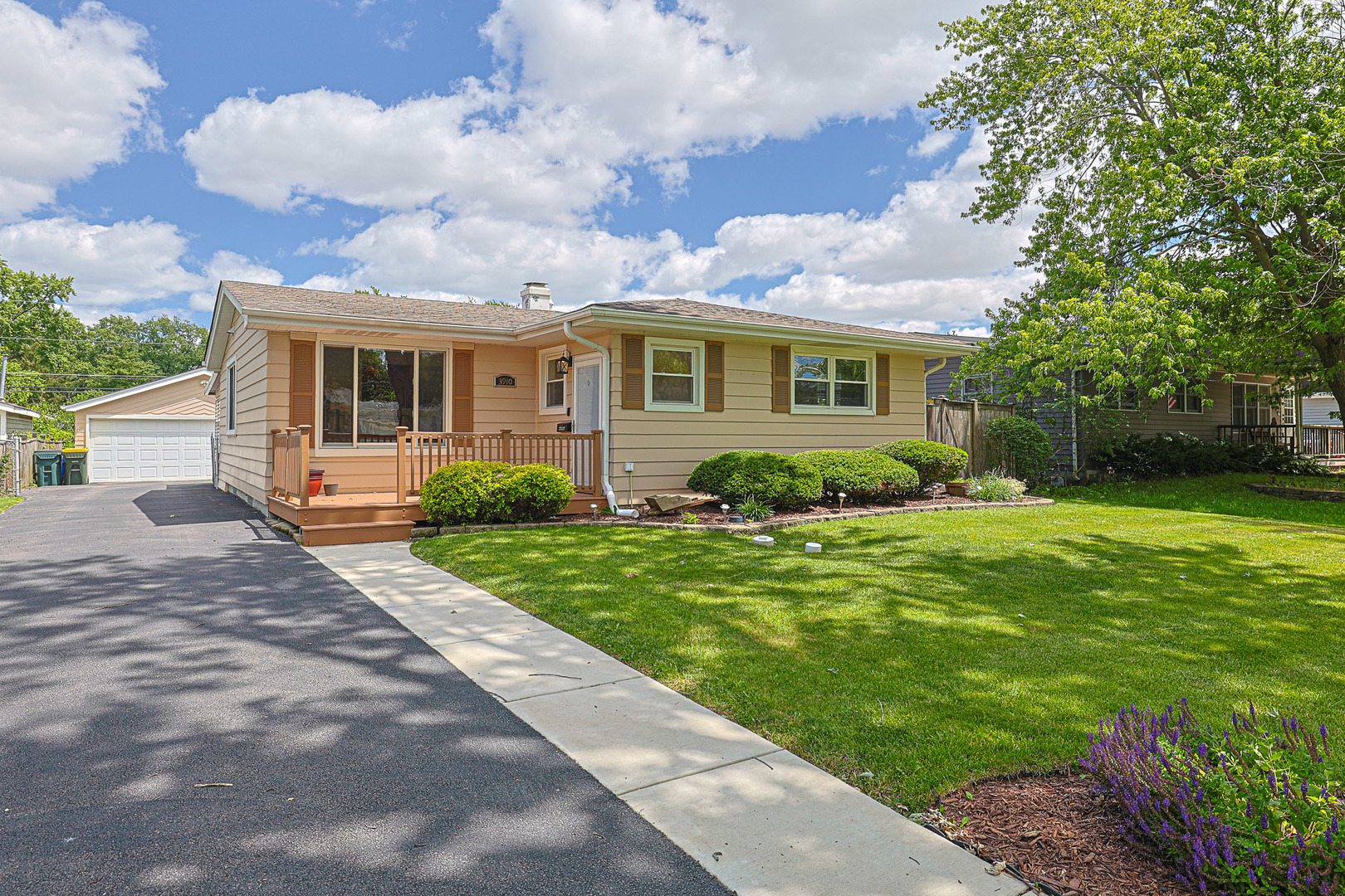 3910 EAGLE Lane