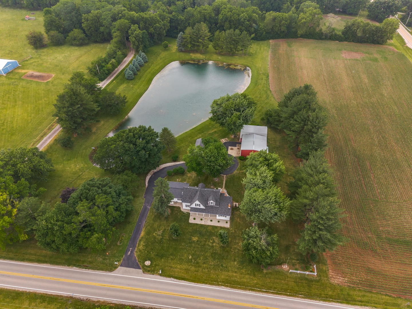9834 1600 East Road