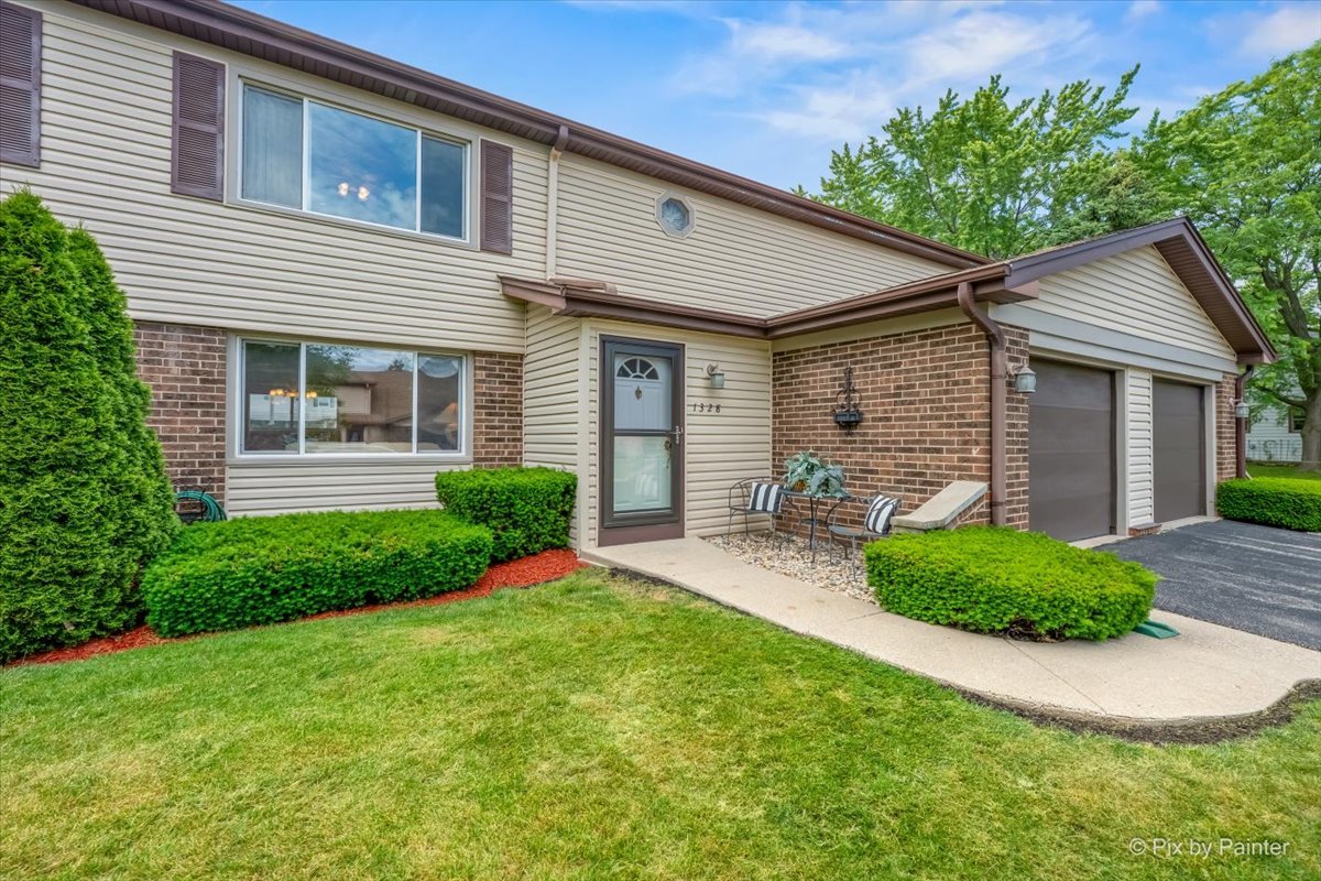 1328 Dove Court