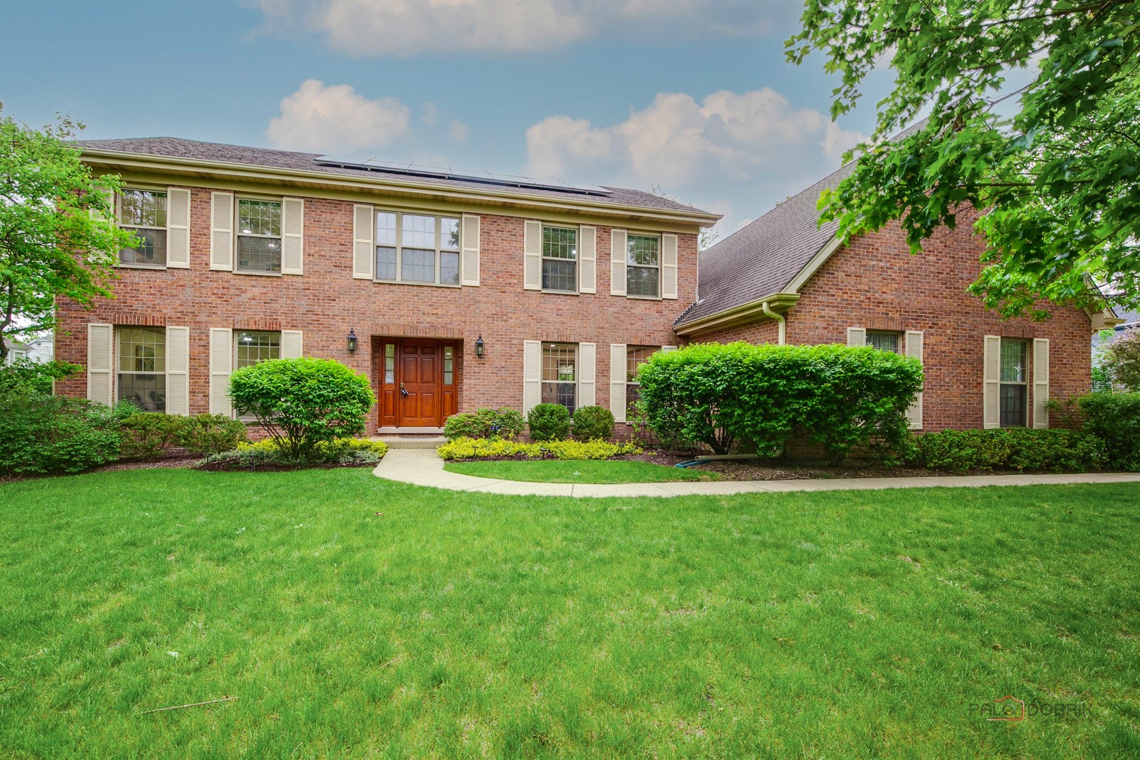 2872 Whispering Oaks Court