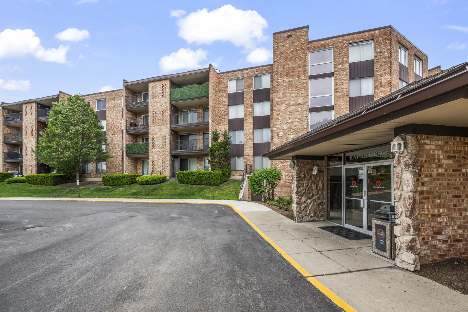 1103 Hunt Club Drive
