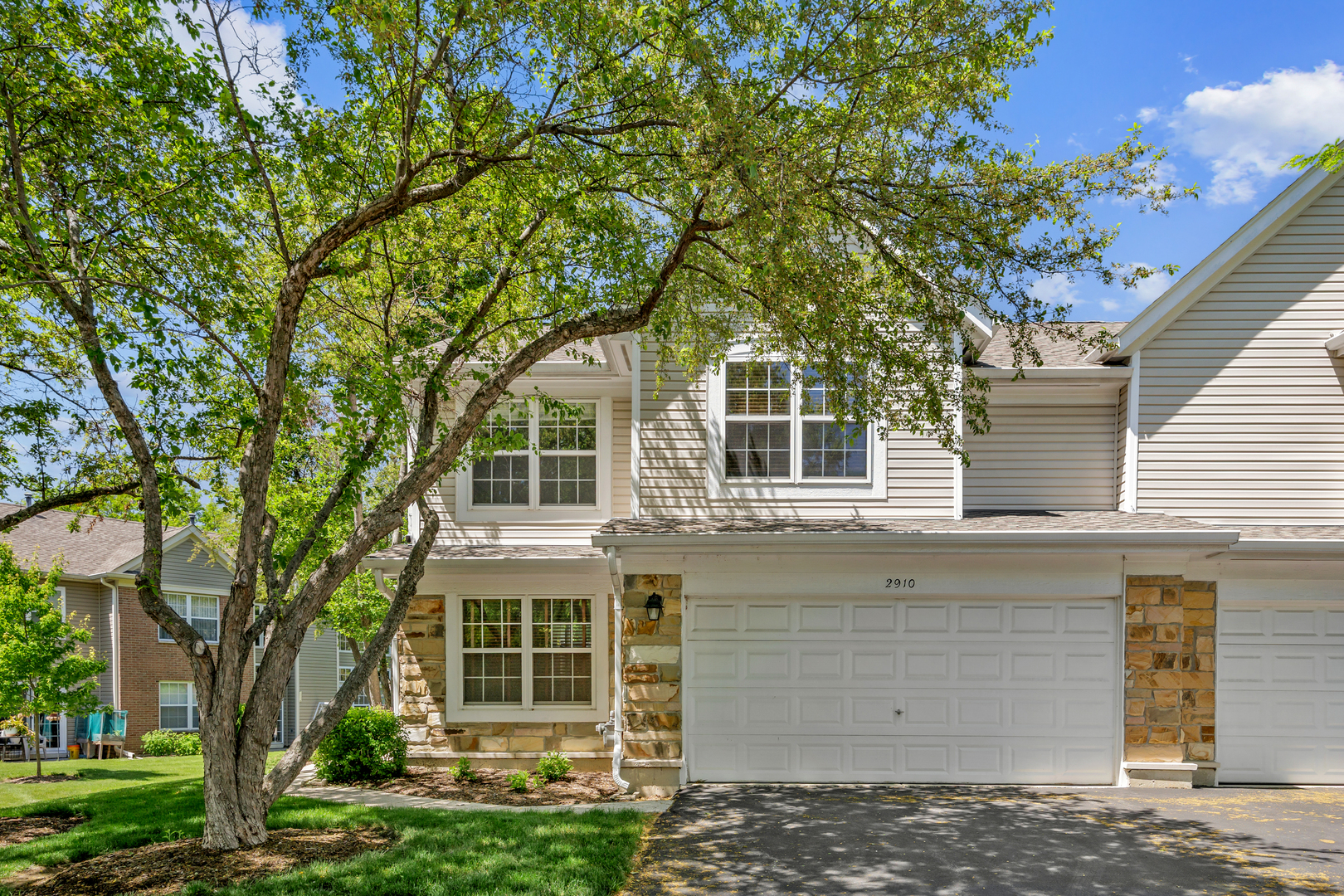 2910 BELLE Lane