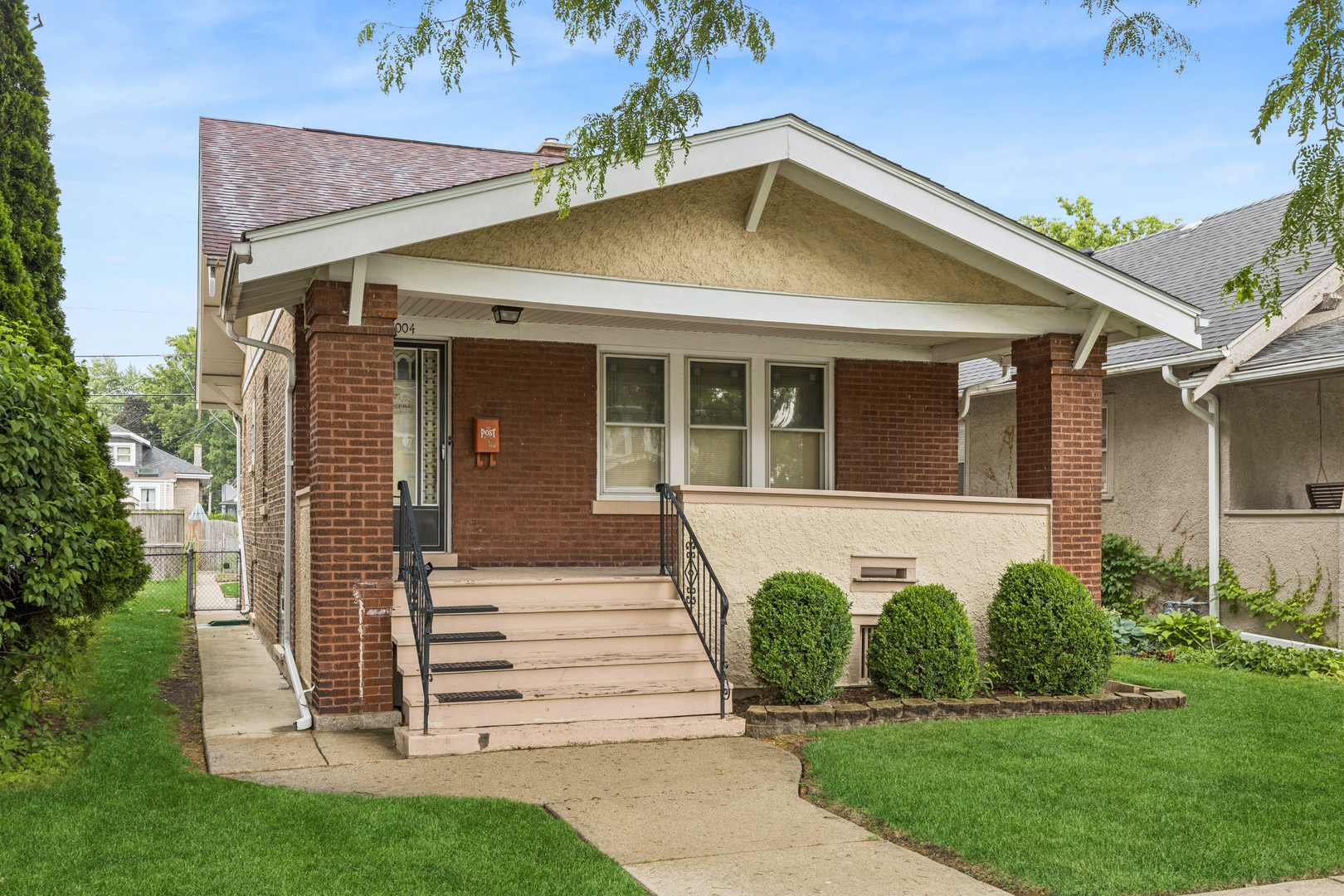 1004 Mapleton Avenue