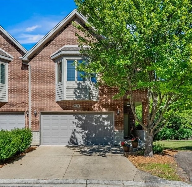 1515 Stonegate Manor