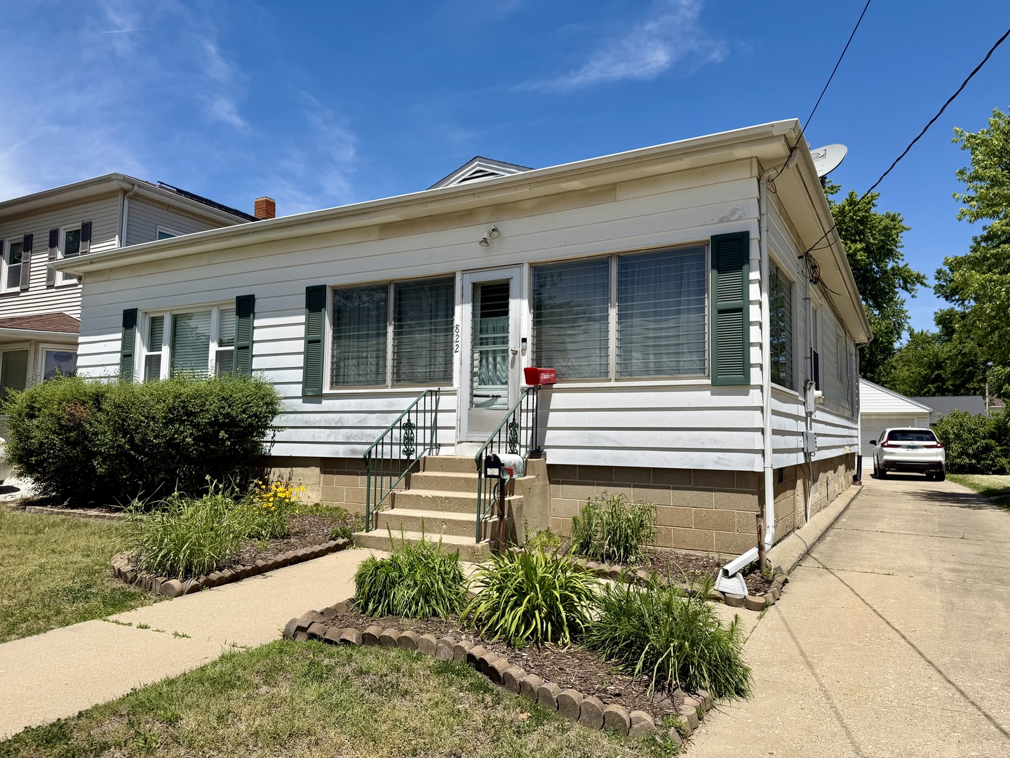 822 Lafayette Street