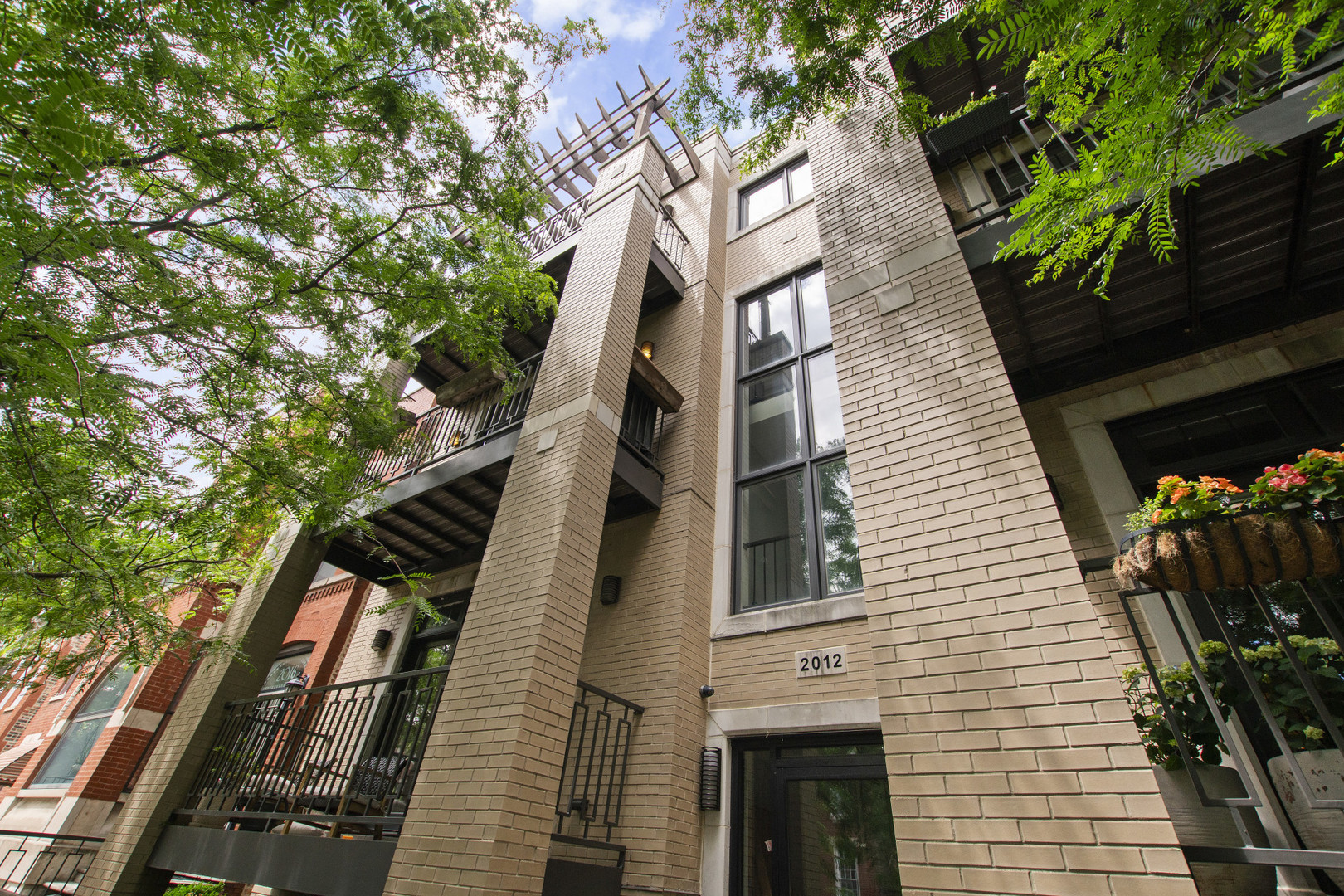 2012 Erie Street
