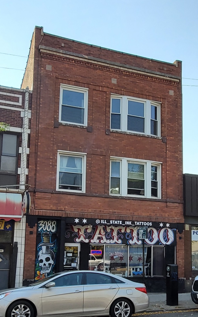 3088 MILWAUKEE Avenue