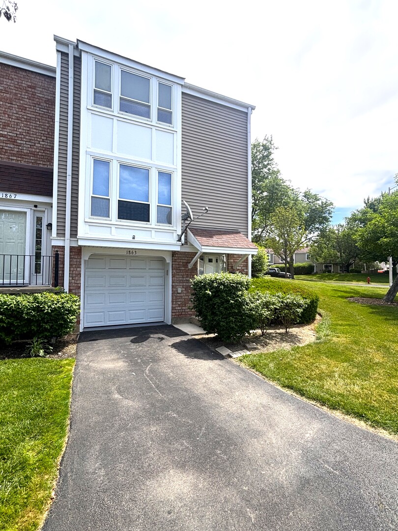 1863 Williamsburg Drive