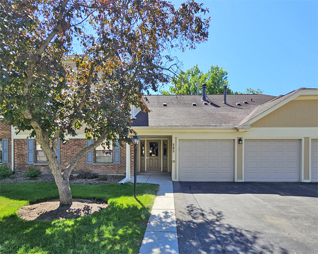585 Williamsburg Court