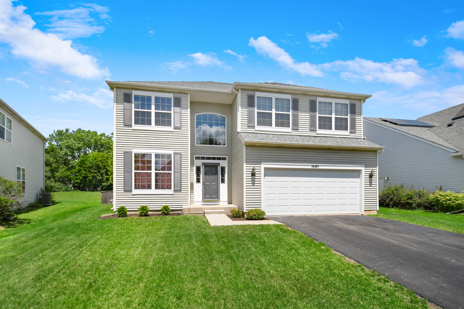 1640 Rose Lane