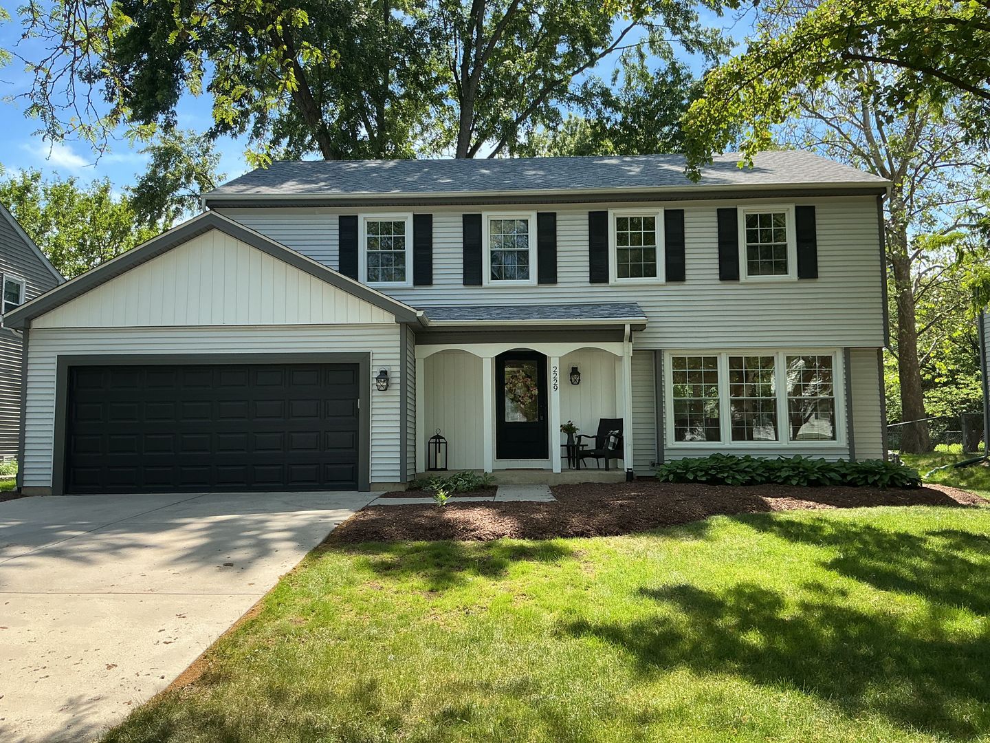 2229 Woodland Circle
