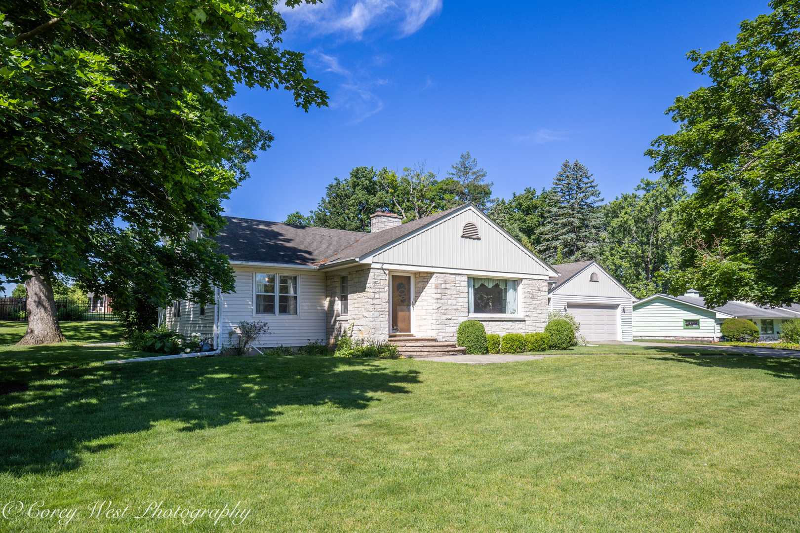 801 Lawnwood Avenue