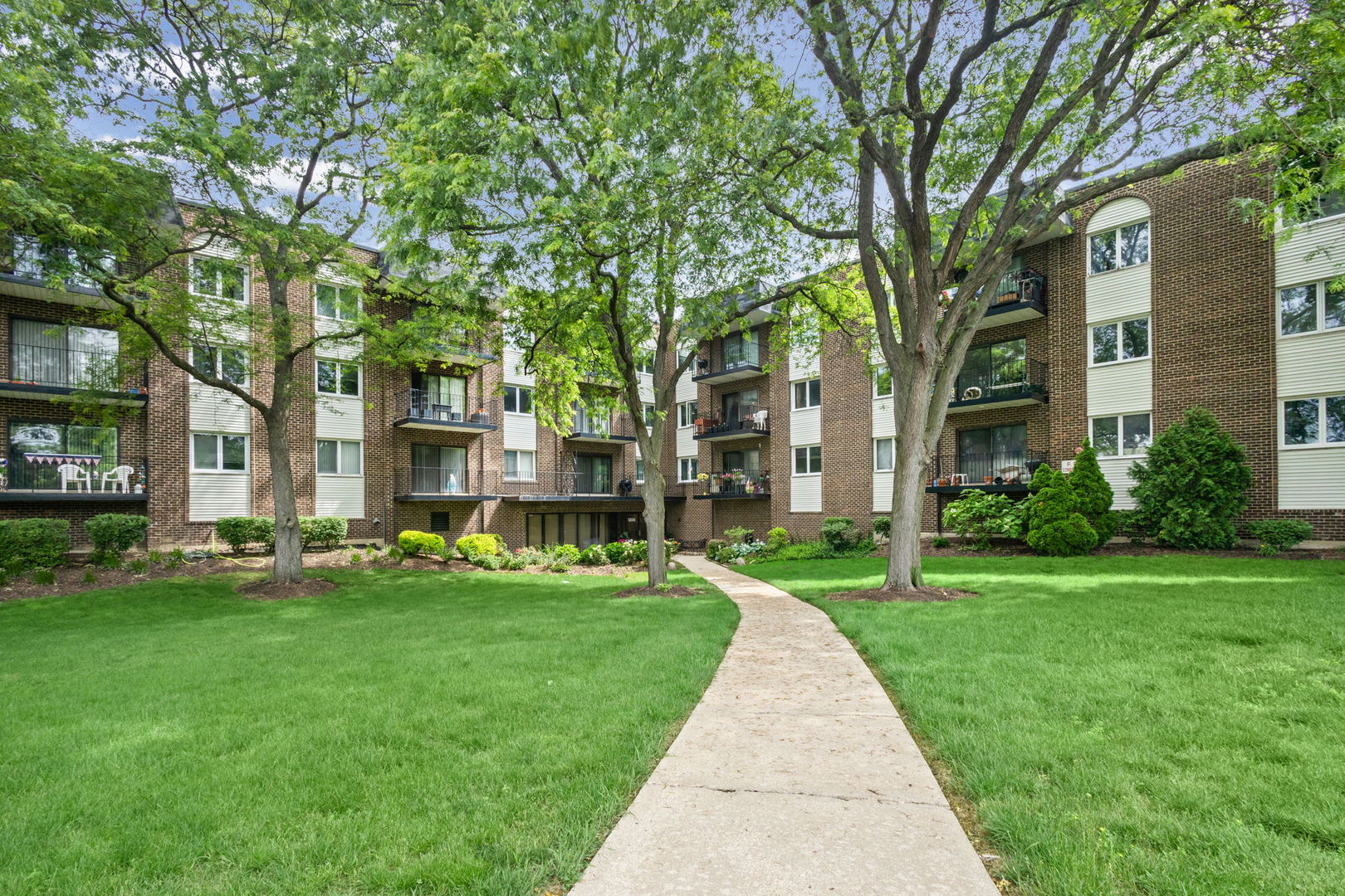 1200 Northwest Highway