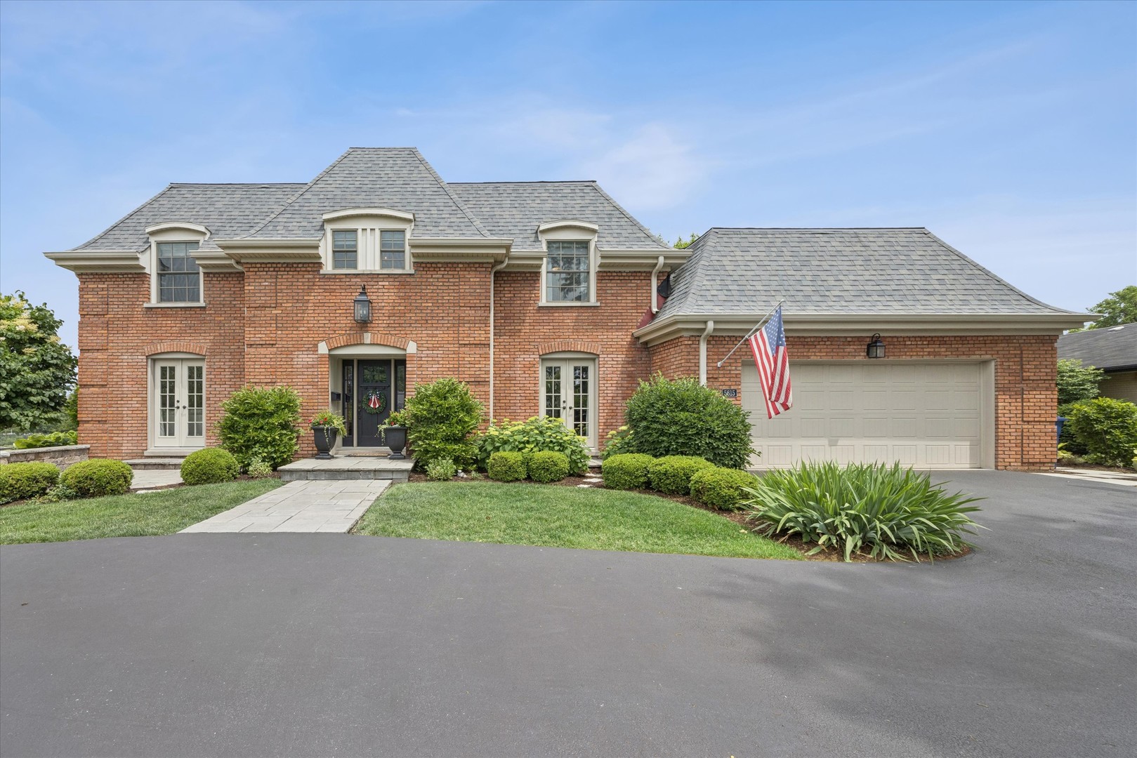 5615 Lawn Drive
