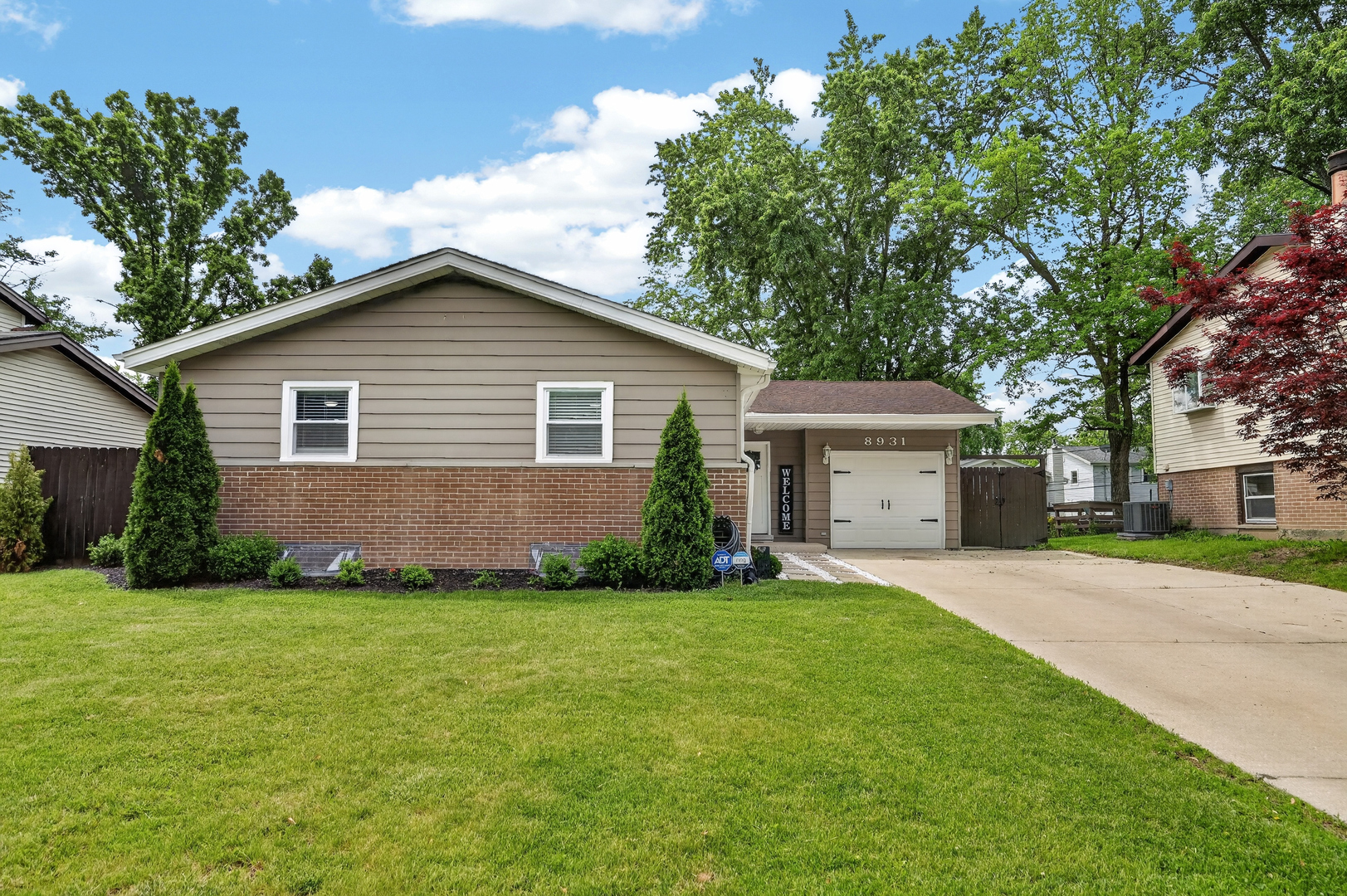 8931 Sandra Lane