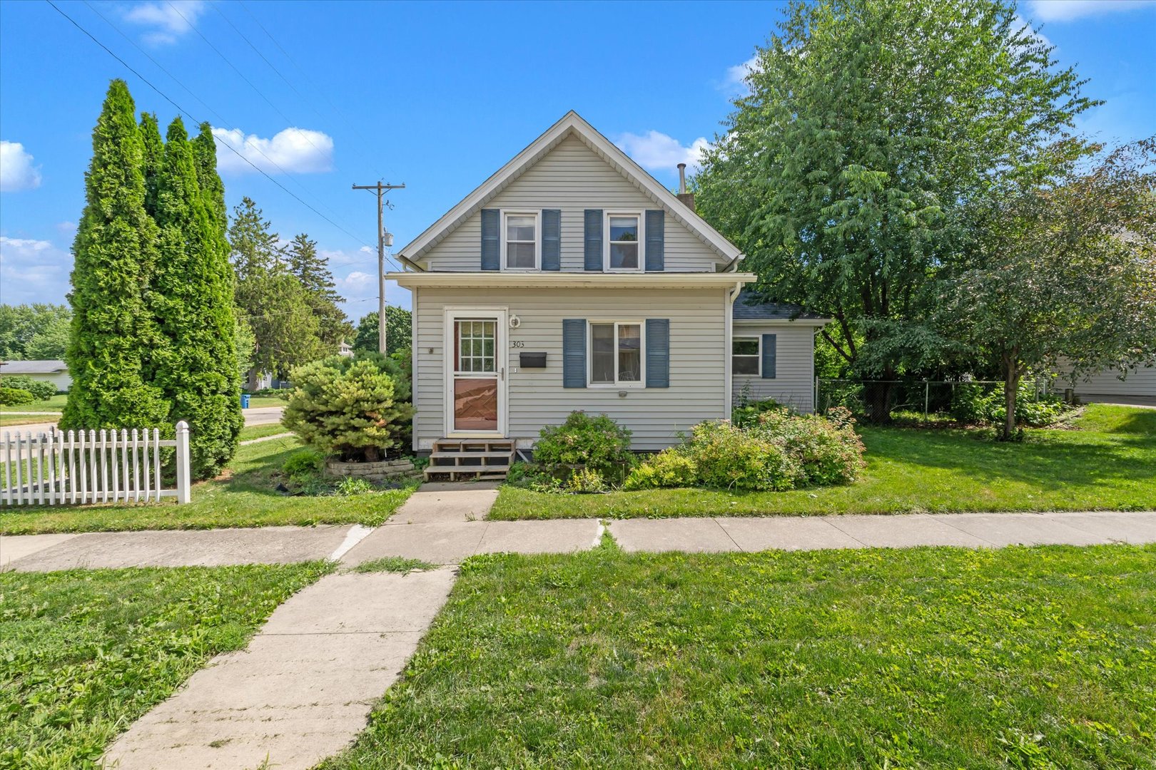 303 8th Street