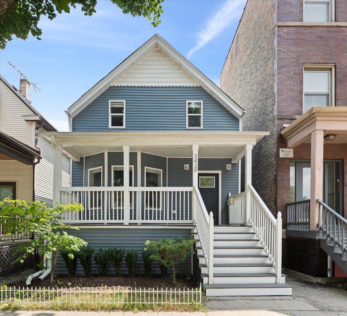 3439 Paulina Street