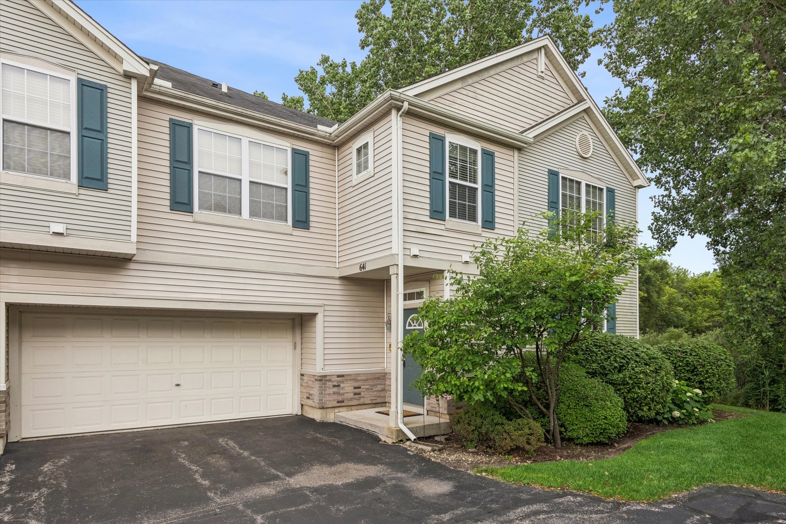641 Bridle Court