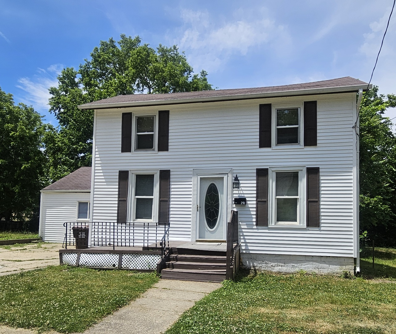 218 OAKWOOD Avenue