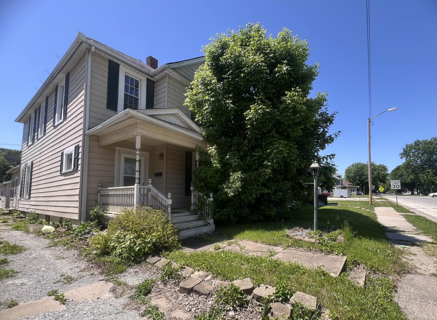 620 16th Avenue