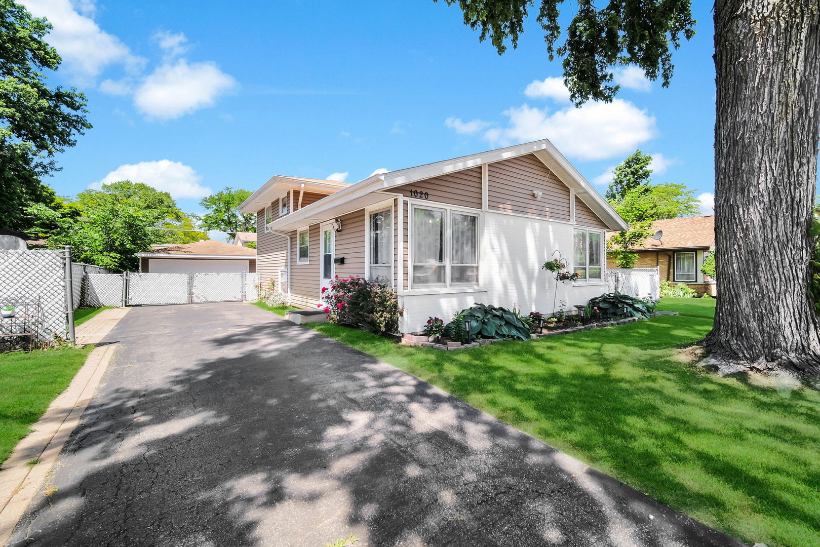 1020 Hahn Place