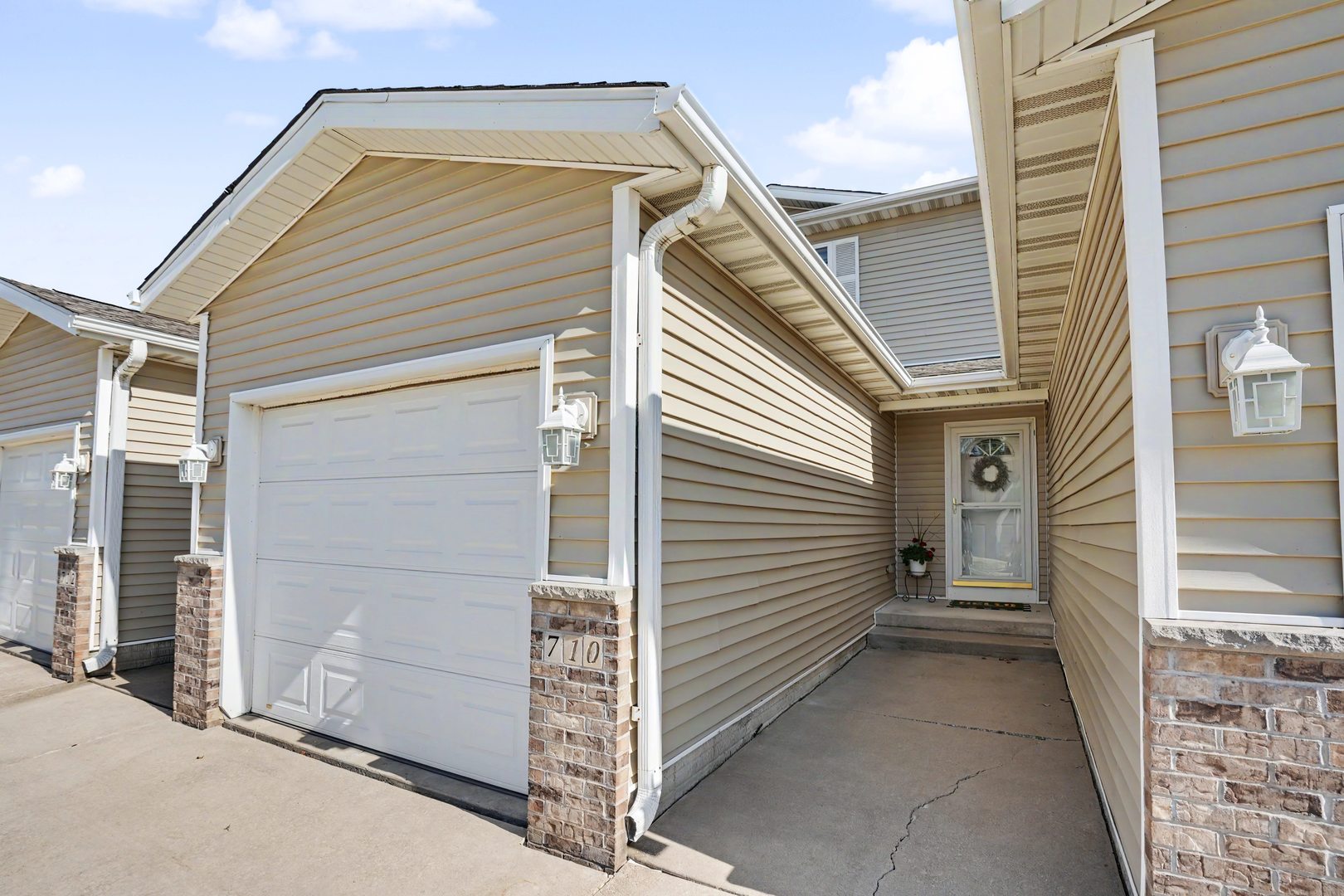 710 Prairie Meadow Drive