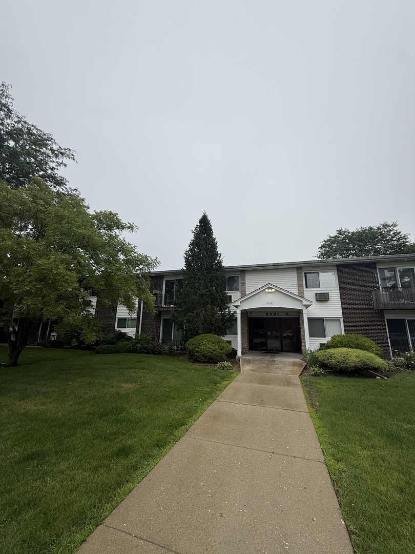 9581 Dee Road