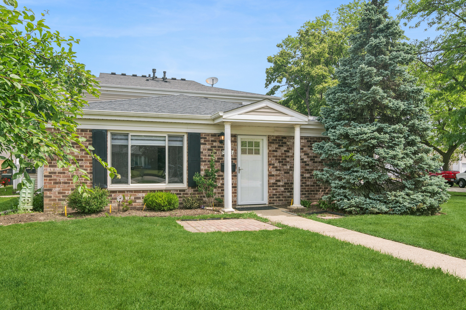 546 Old Willow Road