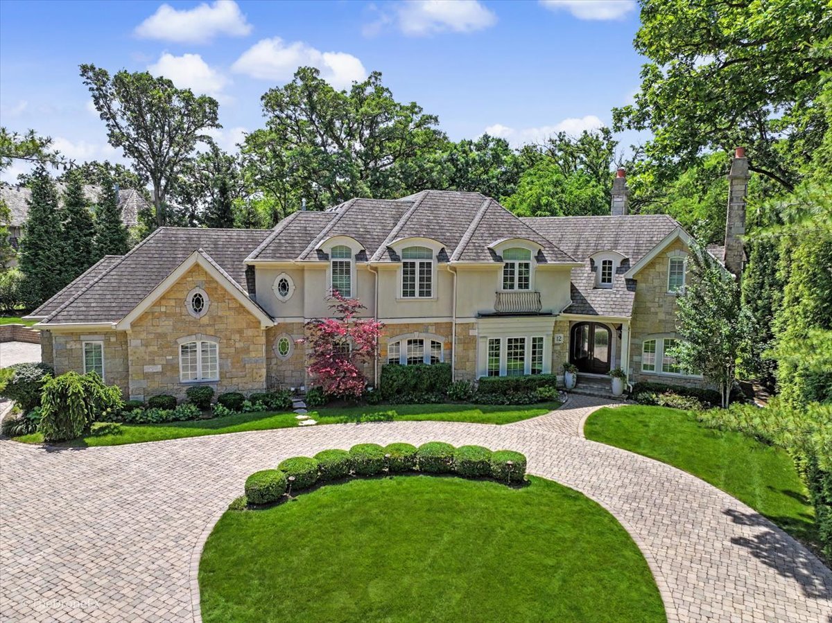 12 Carlisle Drive