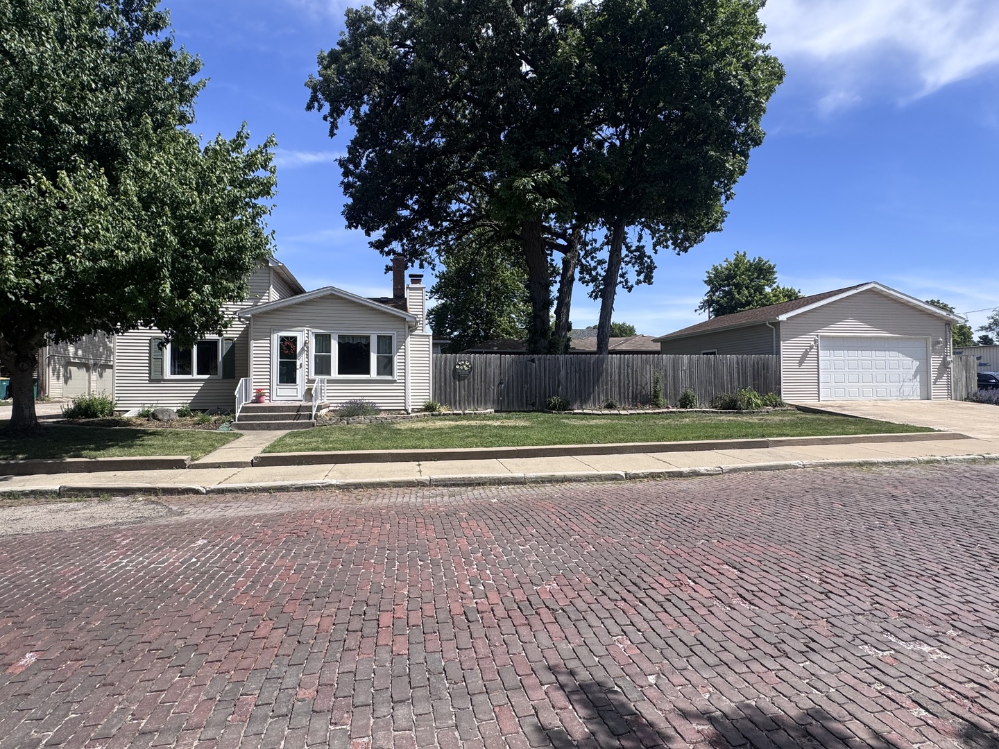 408 Elm Street
