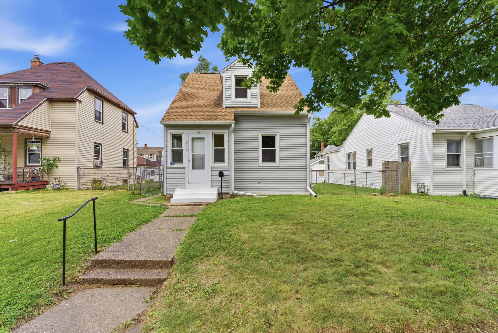 313 Thornwood Avenue