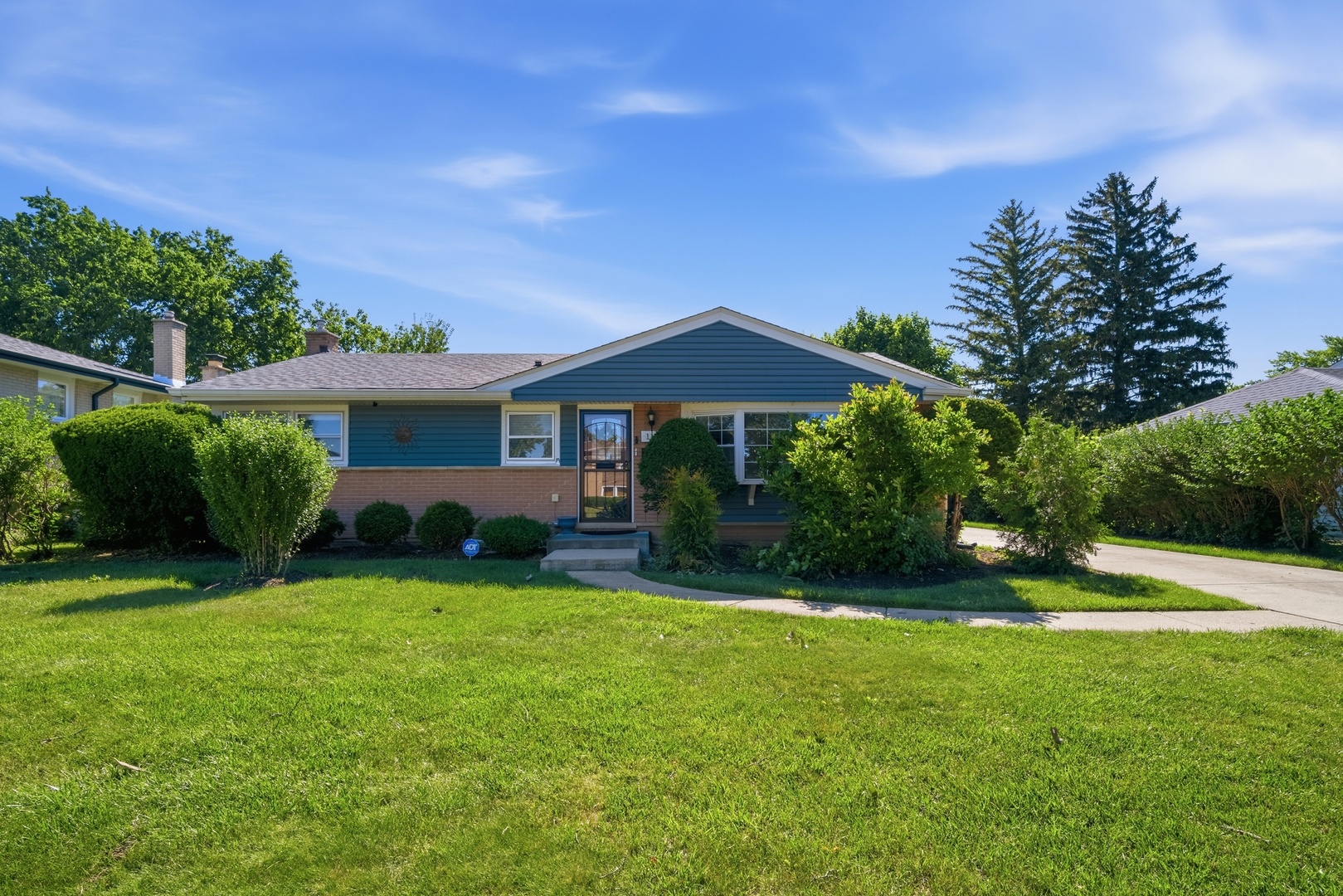 115 Michael Manor