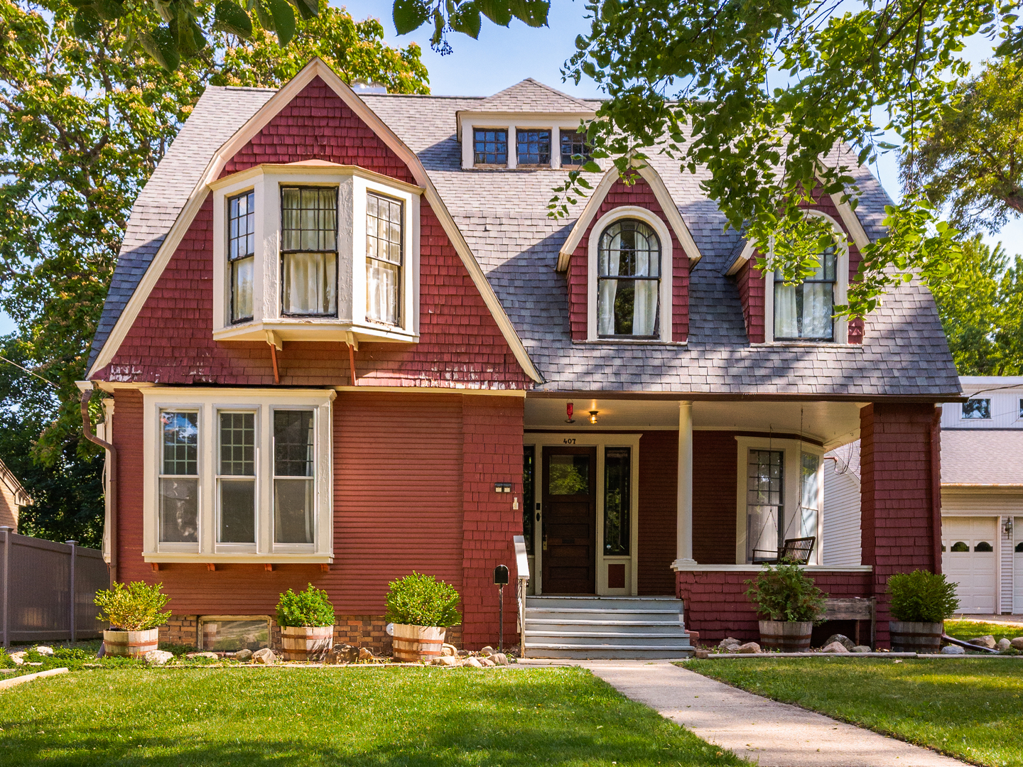 407 Grove Street