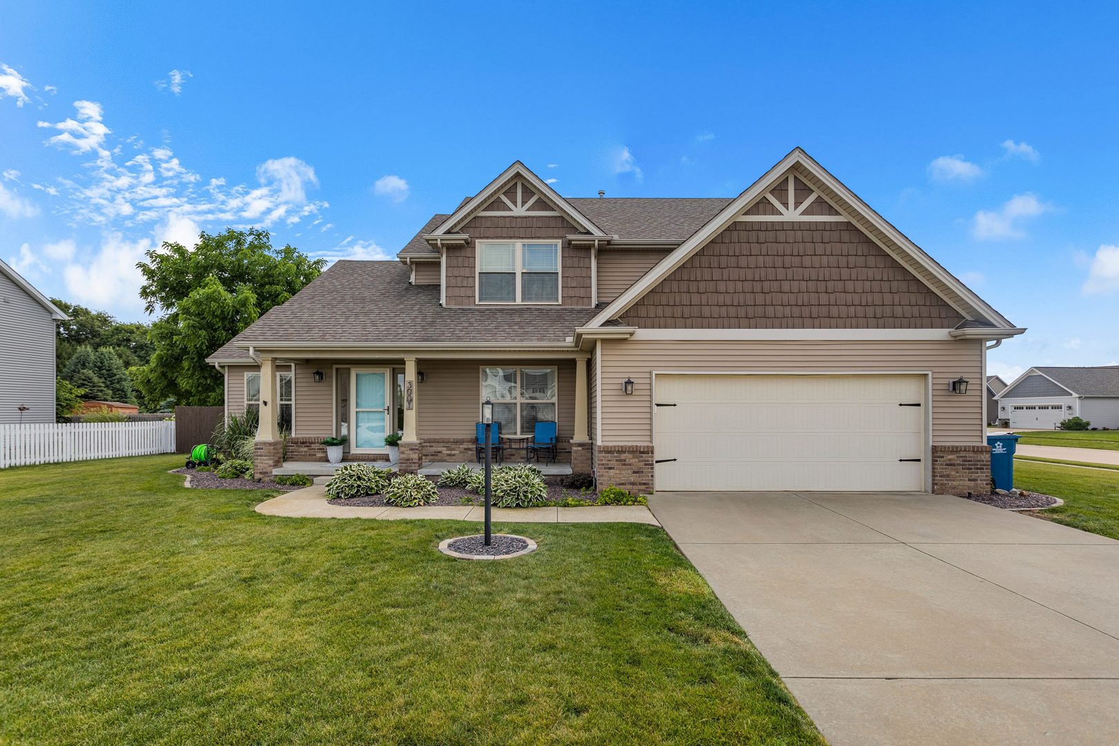 3001 Applewood Drive