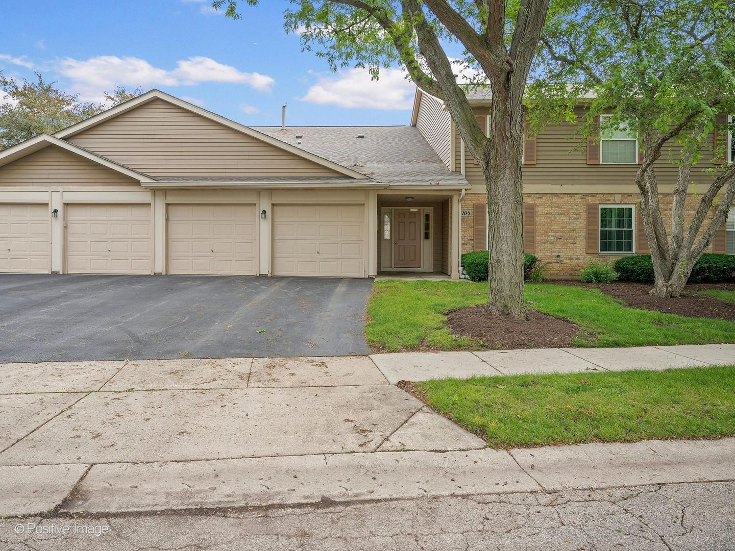1104 Canterbury Court