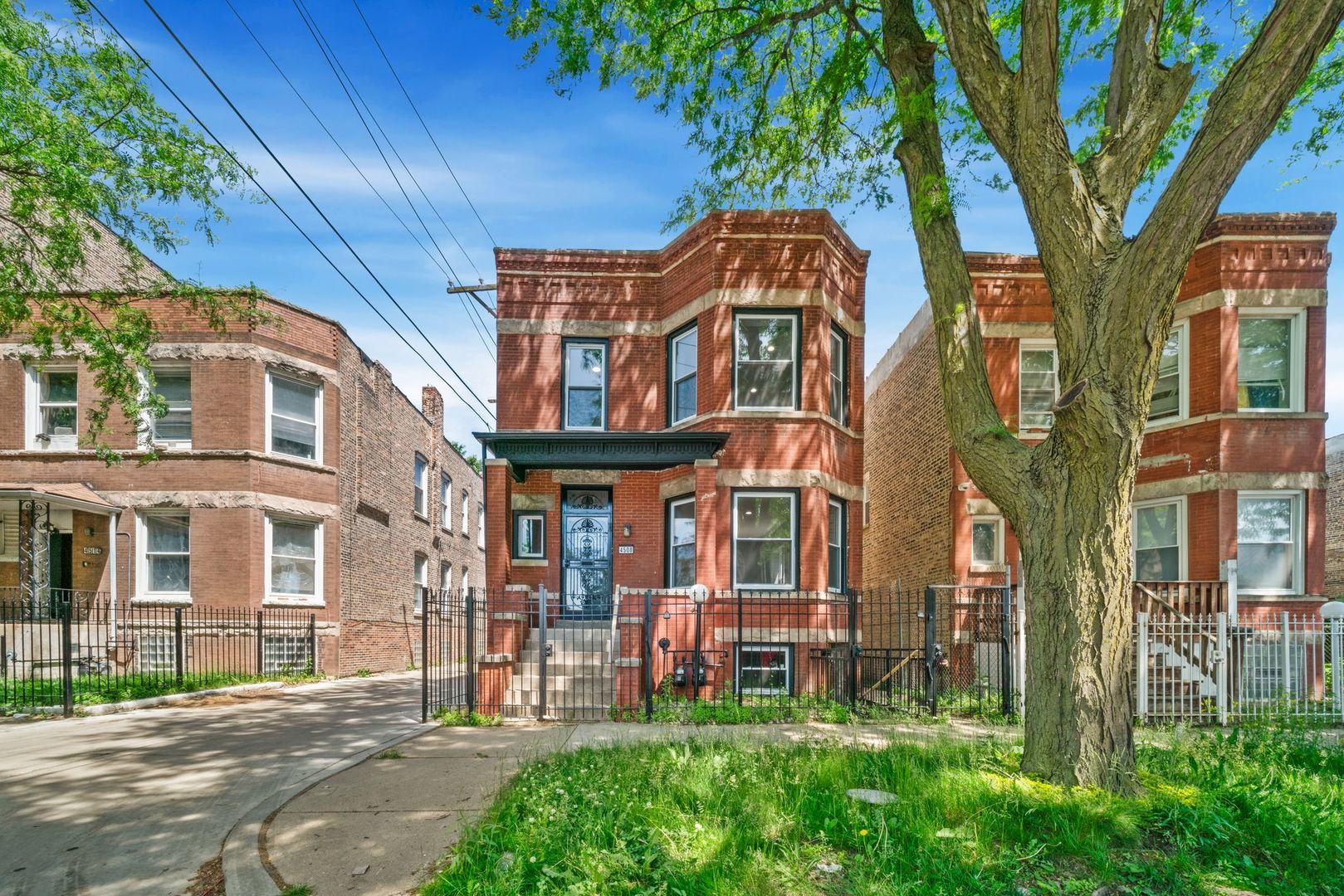 4508 Congress Parkway